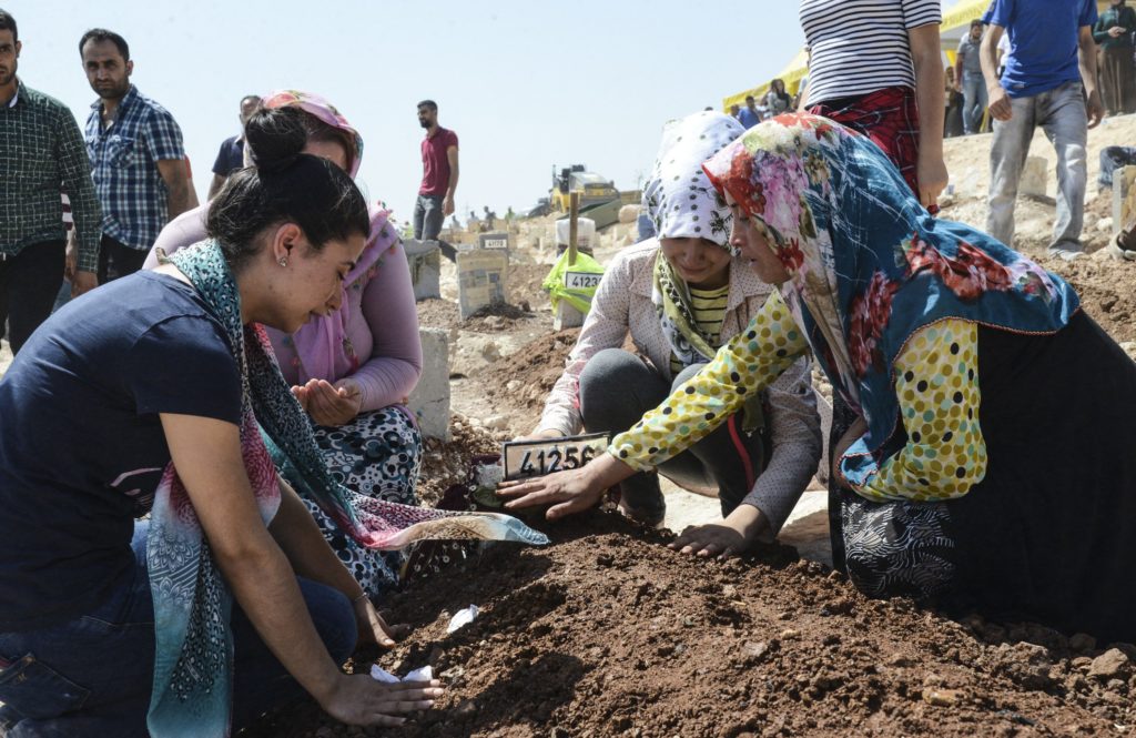 AFP PHOTO / ILYAS AKENGIN