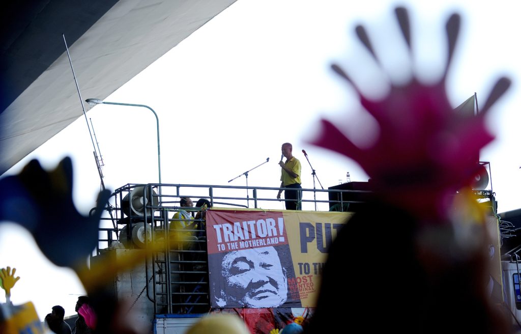 AFP PHOTO / CHRISTOPHE ARCHAMBAULT