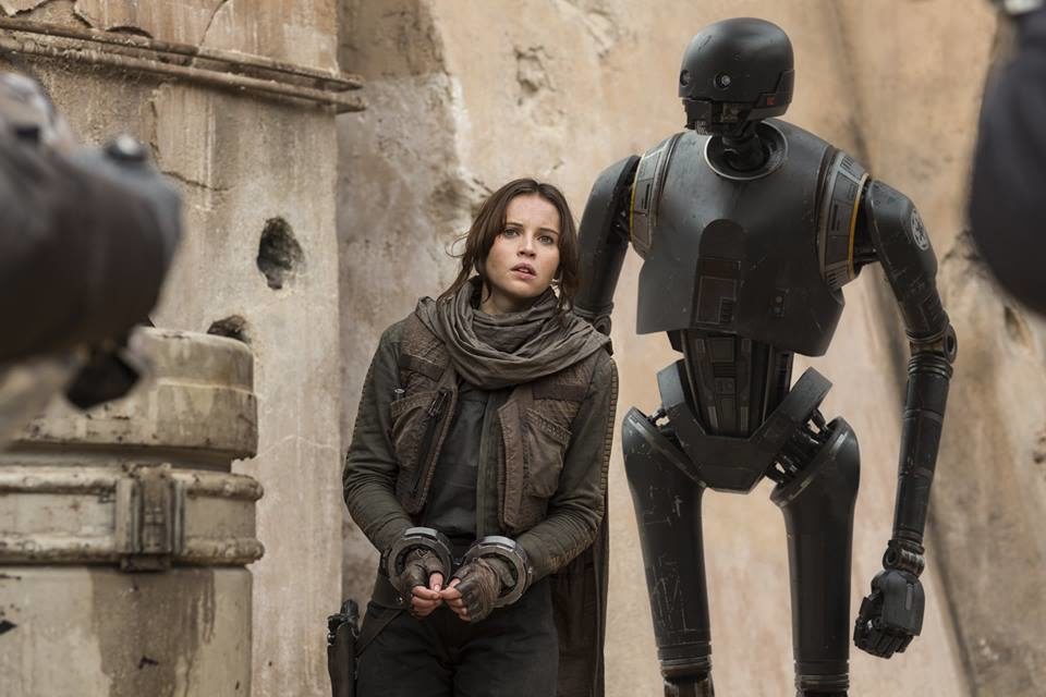 jyn-erso-and-k2so-in-rogue-one-a-star-wars-story1